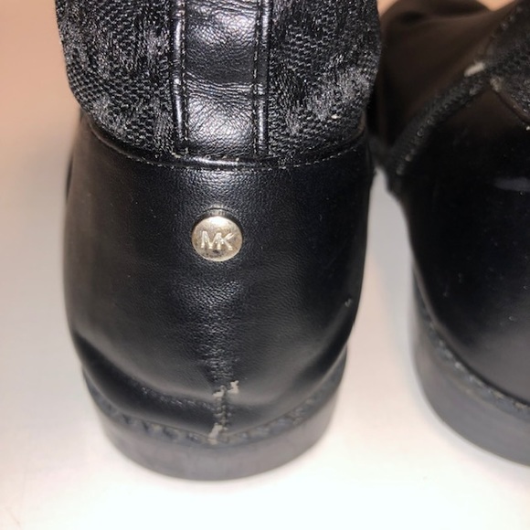 Michael Kors Youth boots - Picture 6 of 7